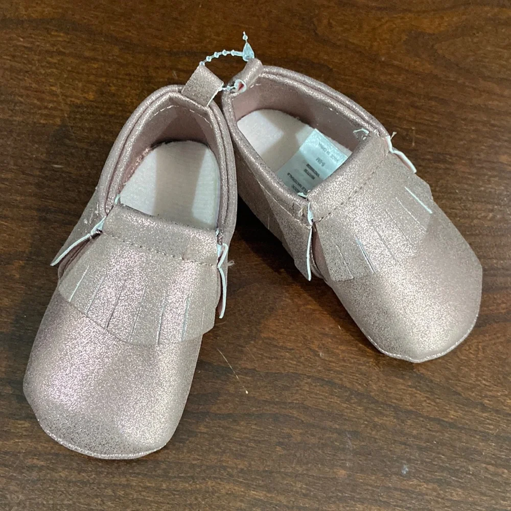 Pink shimmery, baby moccasins 6–9 months only worn for a photo shoot